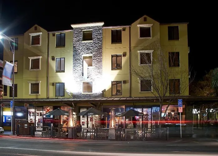 Base Backpackers Queenstown